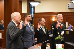Taking the oath of office for the 33rd Legislature